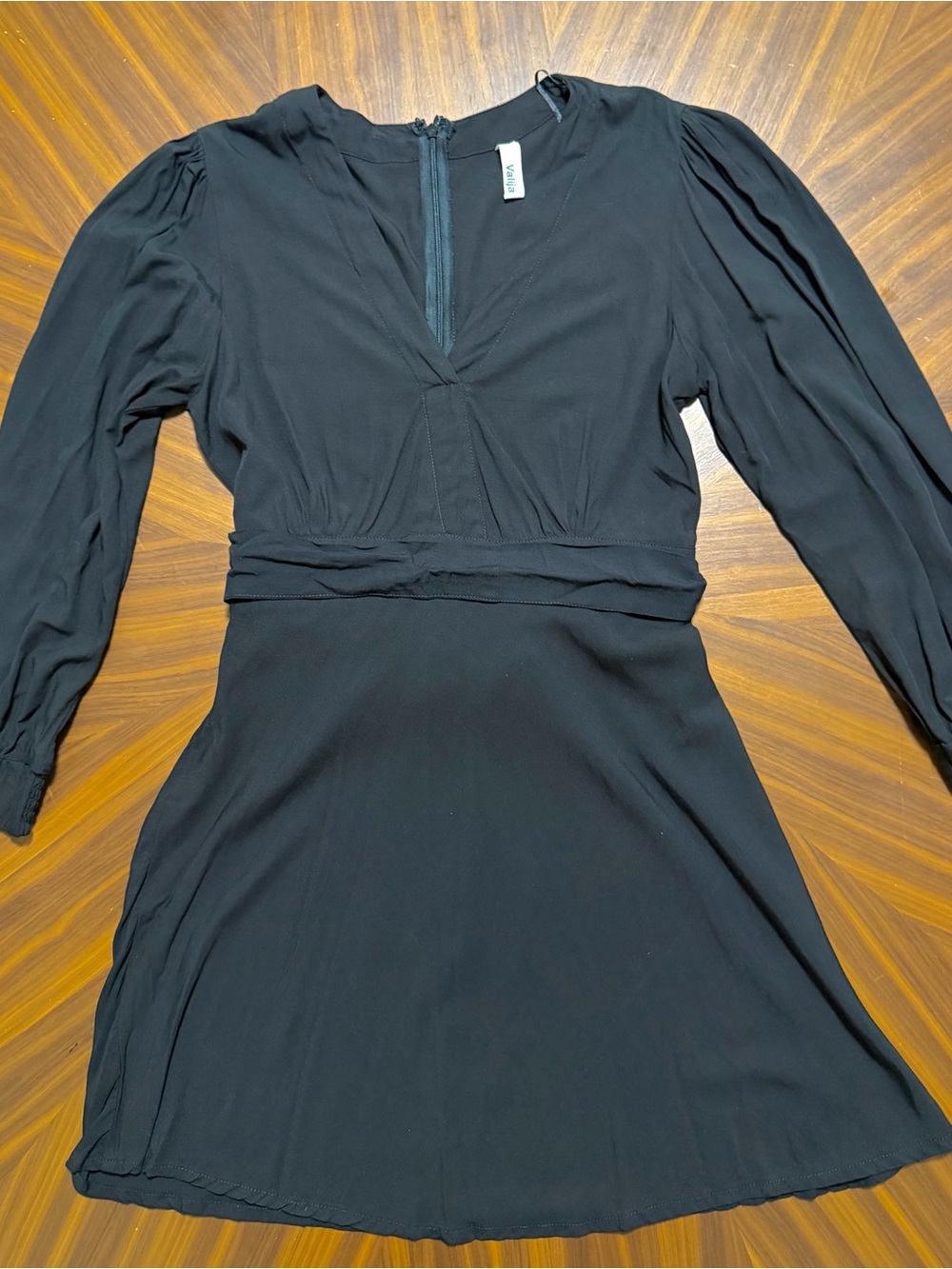 Valia Black Long-Sleeve V-Neck Waist-Defined Dress